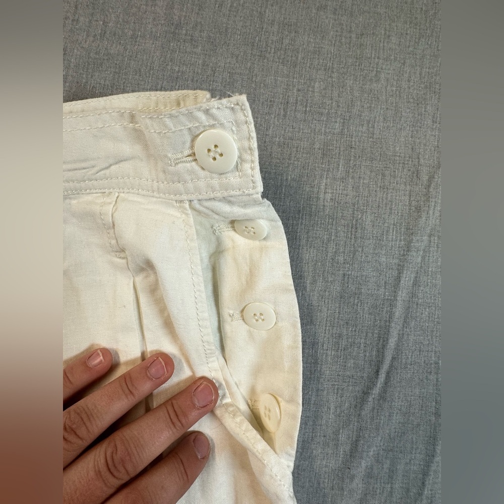 Chelsea & Violet Cream Women's Shorts NWT - Picture 4 of 9